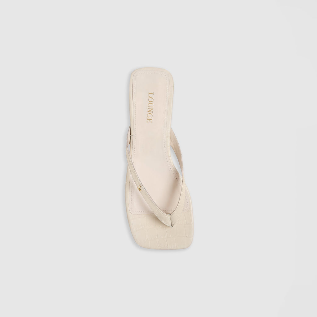 Brielle Flip Flops - Cream