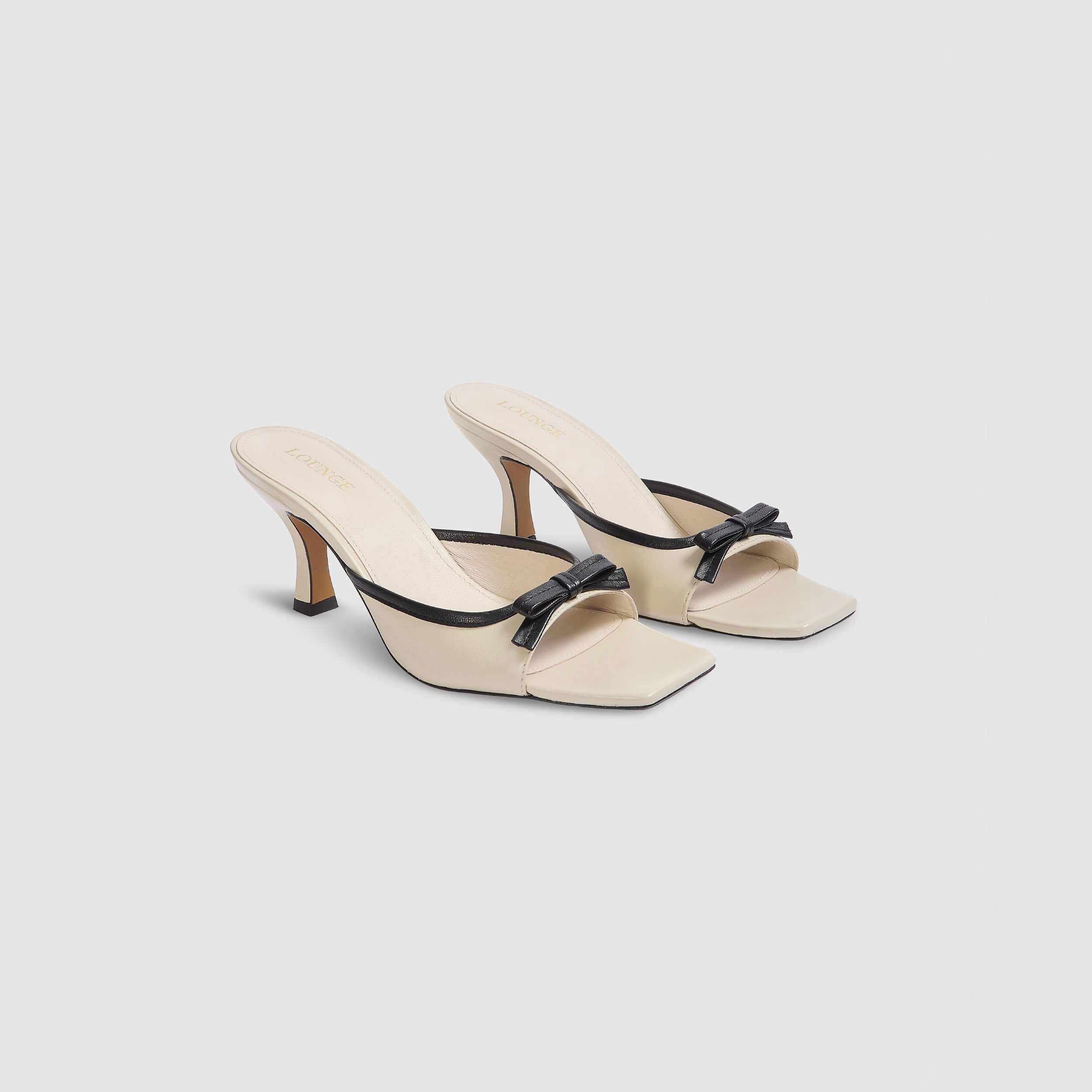Moxie Kitten Heels - Ecru