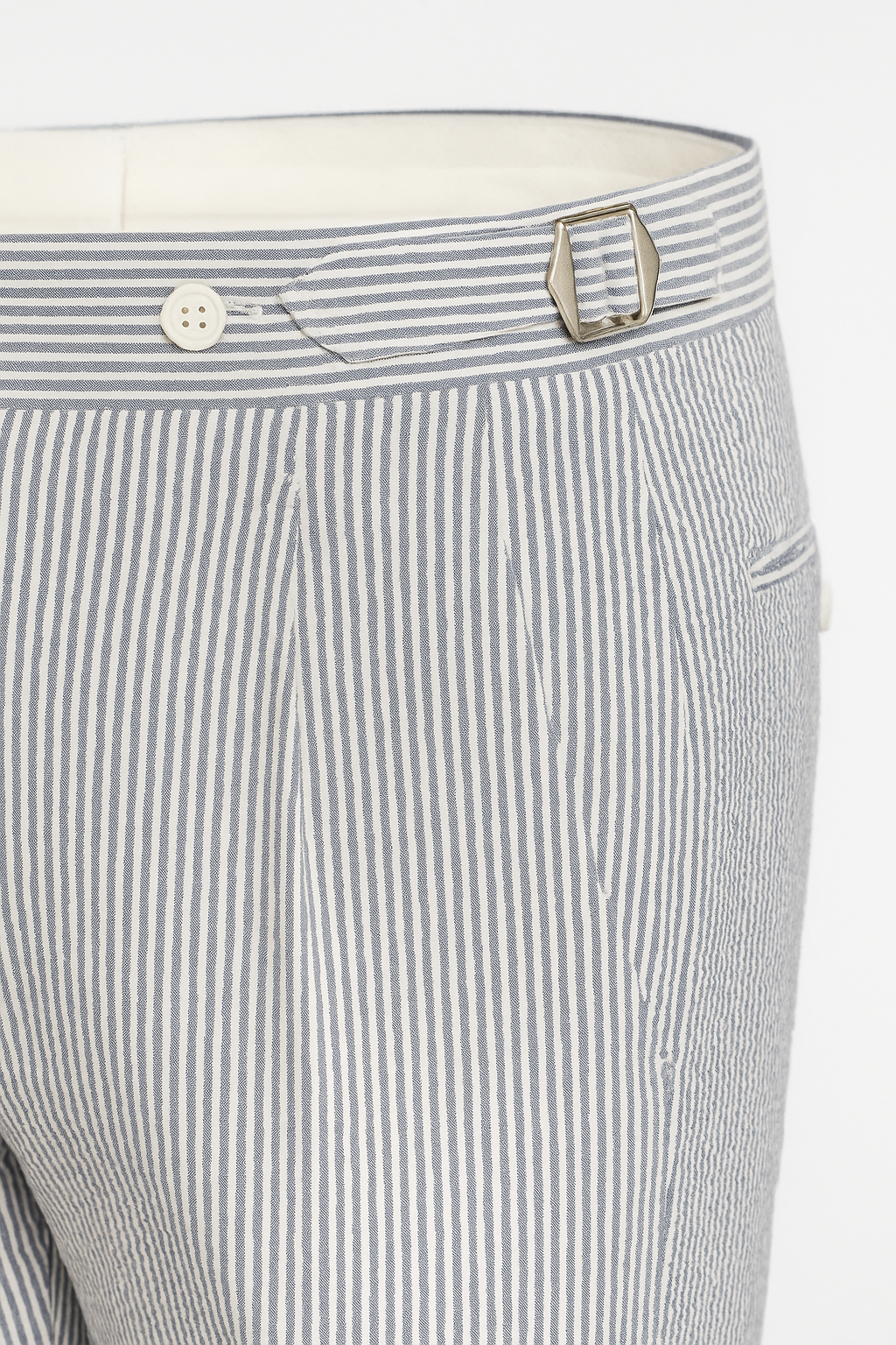 Seersucker Shorts Blau gestreift Seitenspanner Frivor